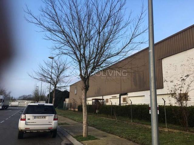 Local comercial en venta en Girona, Domeny photo 0