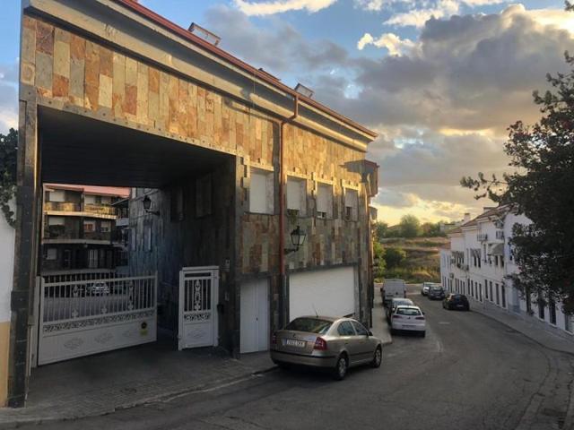 Piso en venta en Torres de la Alameda photo 0