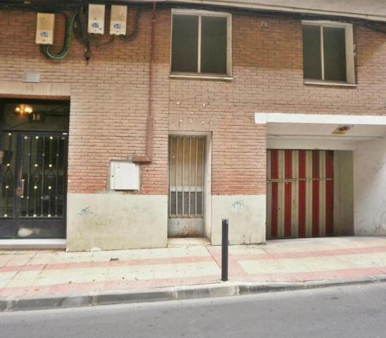 Local comercial en venta en Plasencia photo 0