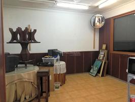 Local comercial en venta en Blanes photo 0