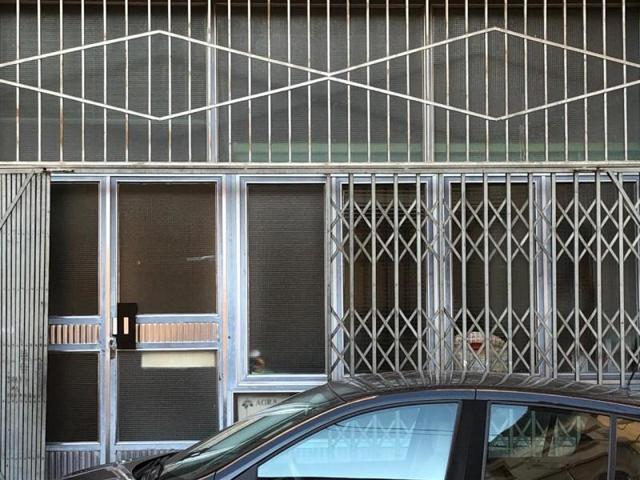 Local comercial en venta en Jumilla photo 0