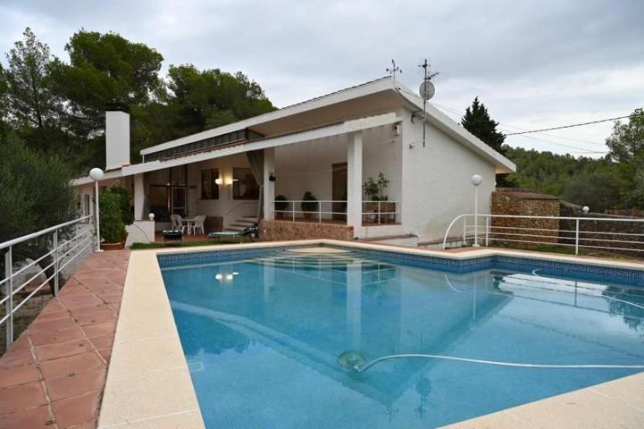 Chalet en venta en Tortosa, Simpatica photo 0