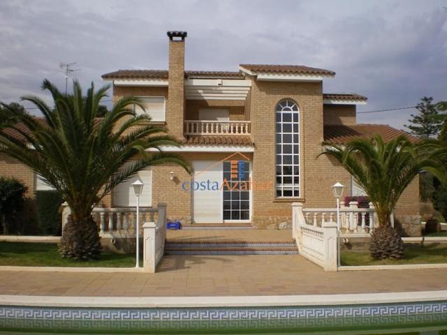 Chalet en venta en Onda photo 0