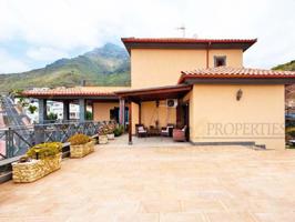 Chalet en venta en Adeje, Roque Del Conde photo 0