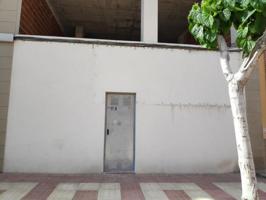 Local comercial en venta en El Campello, L'Alacantí photo 0