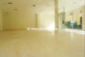 Local comercial en venta en Denia, Casco urbano photo 0