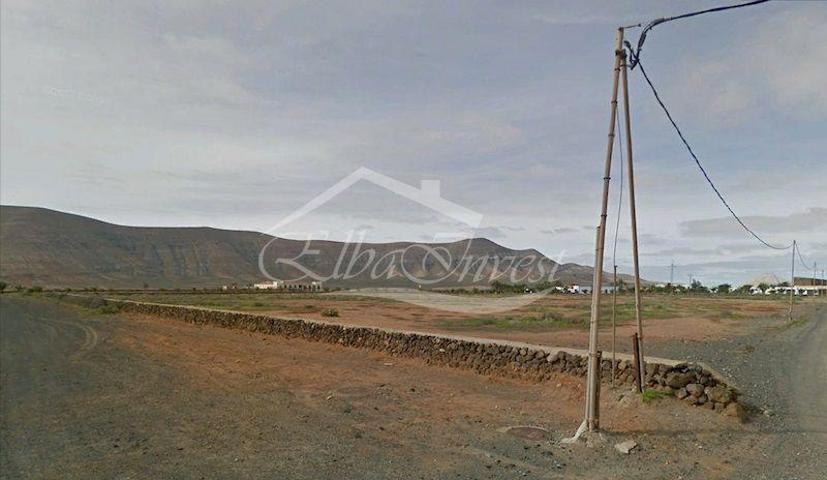 Terreno en venta en La Oliva photo 0