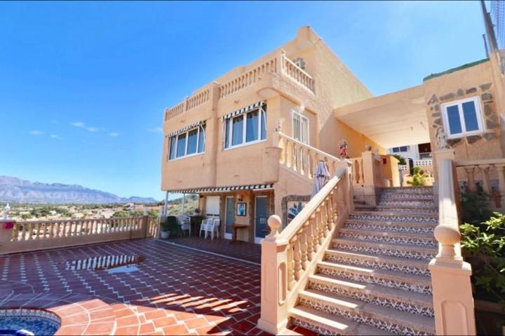 Chalet en venta en Benidorm, Rincon de Loix photo 0