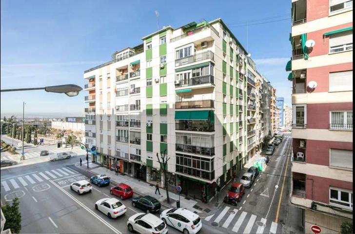 Apartamento en venta en Granada, Ronda - Hipercor photo 0