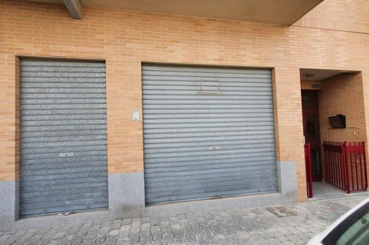 Local comercial en venta en Cieza photo 0