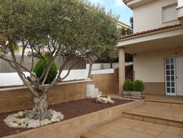 Chalet en venta en Calafell, Segur de Calafell photo 0