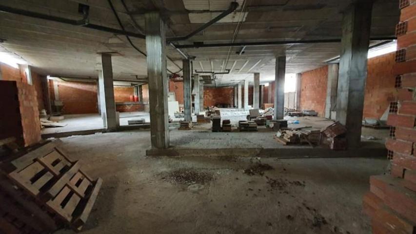 Local comercial en venta en Cieza, Avenida - Abaran photo 0