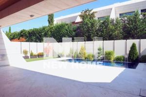 Chalet en venta en Pozuelo de Alarcón photo 0