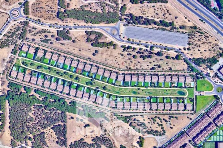 Chalet en venta en Pozuelo de Alarcón photo 0