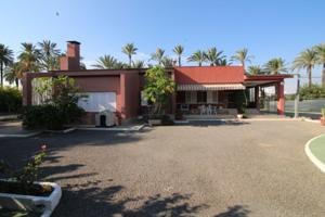Chalet en venta en Elche, Elche photo 0