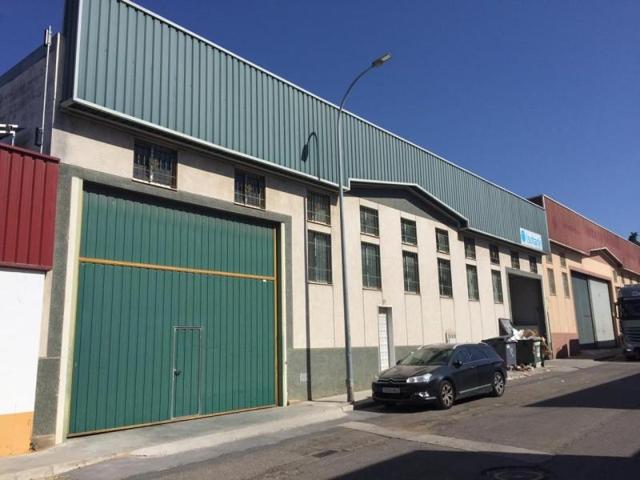 Nave industrial en venta en Lucena photo 0