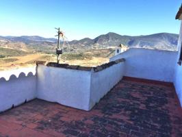 Casa en venta en Zahara, Centro photo 0