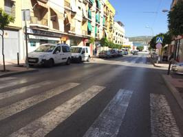 Local comercial en alquiler en Lucena, Calle San Francisco, 14900 photo 0