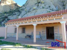 Casa con terreno en venta en Cuevas del Almanzora, Cuevas Del Almanzora photo 0