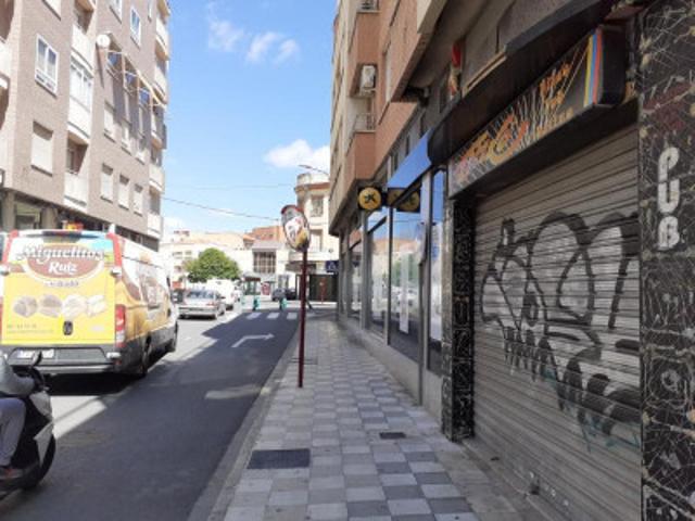 Local comercial en venta en Albacete, Centro-Carretas photo 0