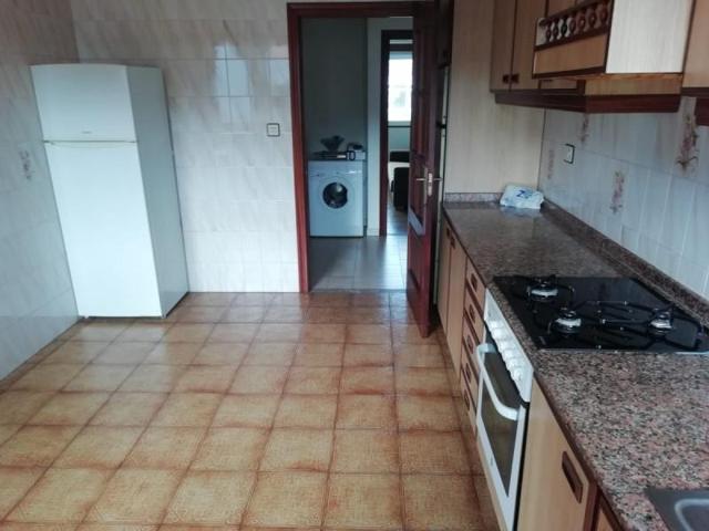 Edificio en venta en Carballo, Bosque photo 0