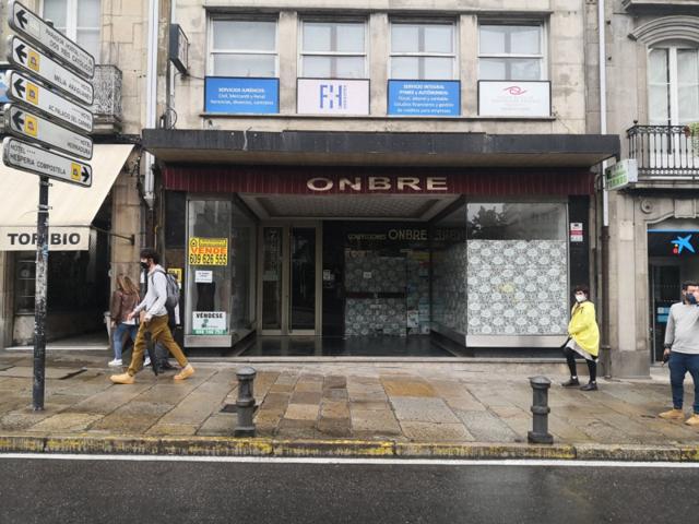 Local comercial en venta en Santiago de Compostela, Horreo photo 0