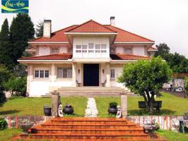 Casa en venta en Santiago de Compostela, Vista alegre photo 0