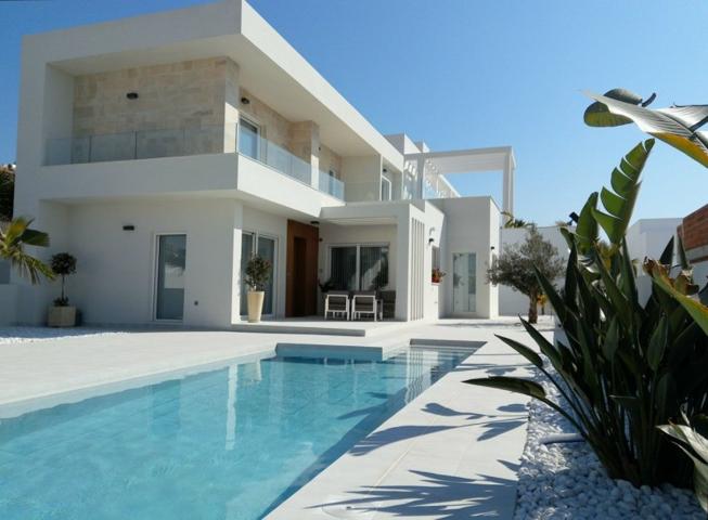 Chalet en venta en Elche, Torreta - Portalada photo 0