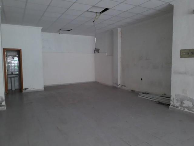 Local comercial en venta en Torrevieja, Centro photo 0