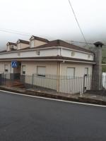 Casa con terreno en venta en Sierro, Sierro photo 0