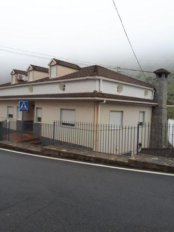 Casa con terreno en venta en Sierro, Sierro photo 0