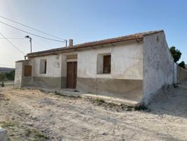 Casa con terreno en venta en Orihuela, Torremendo photo 0