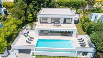 Chalet en venta en Marbella, BENAHAVIS photo 0