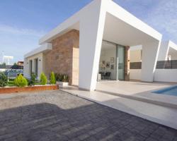 Chalet en venta en Torrevieja, Torreta florida photo 0