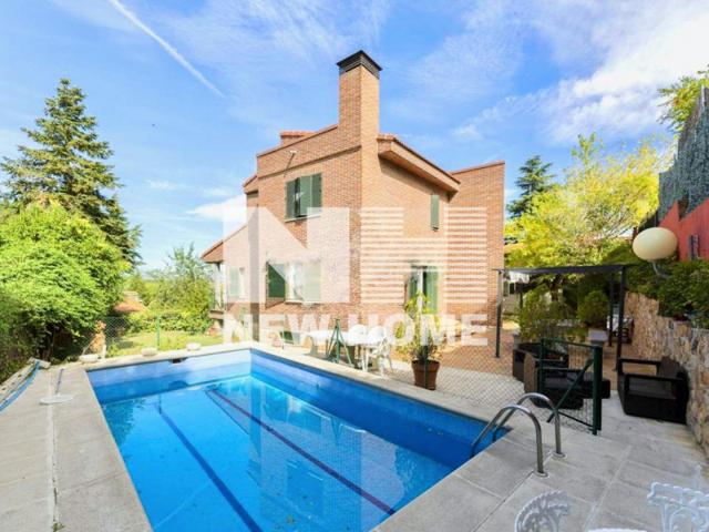 Chalet en venta en Pozuelo de Alarcón, Calle Siete Picos, 28223 photo 0