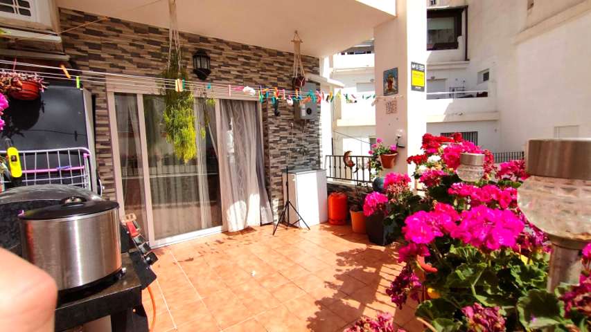 Piso en venta en Almuñécar photo 0