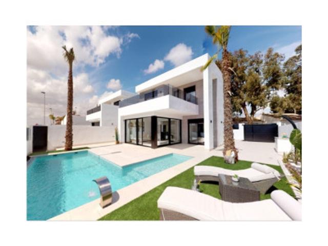 Chalet en venta en San Javier photo 0