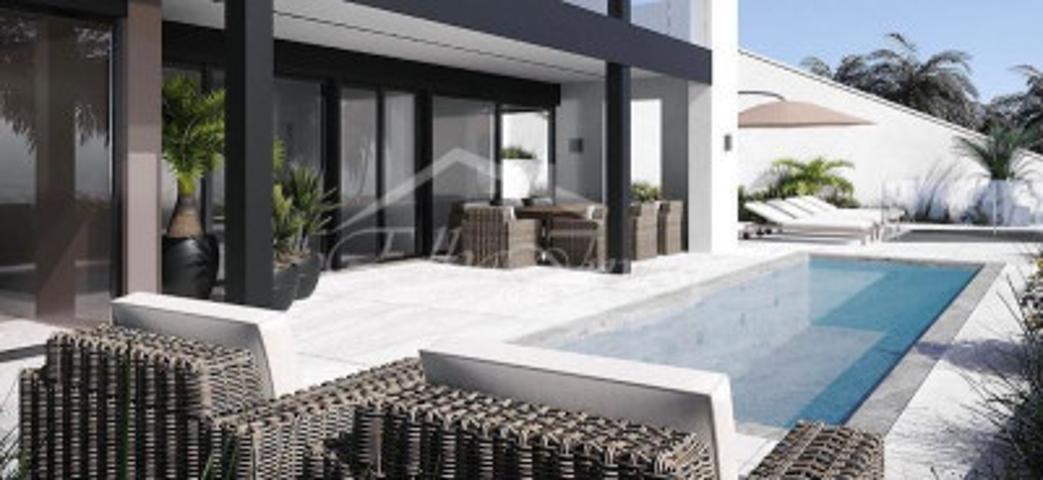 Chalet en venta en Arona photo 0