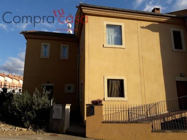 Local comercial en venta en La Lastrilla, La lastrilla photo 0