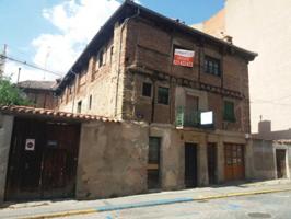 Casa con terreno en venta en Segovia, Santo tomas photo 0