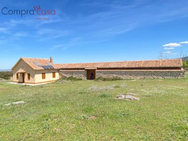 Chalet en venta en Navas de Ríofrío, Navas de Riofrio photo 0