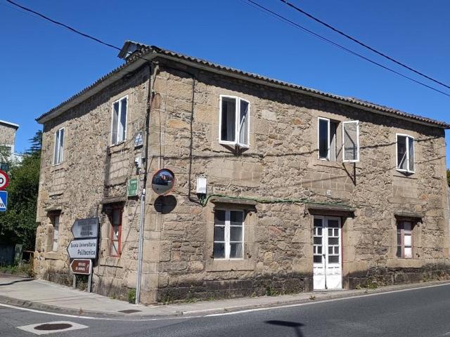 Casa con terreno en venta en Ferrol, Serantes photo 0