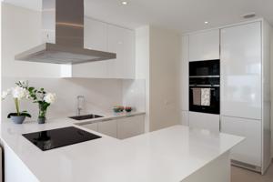 Planta baja en venta en Estepona, Bahia Dorada photo 0