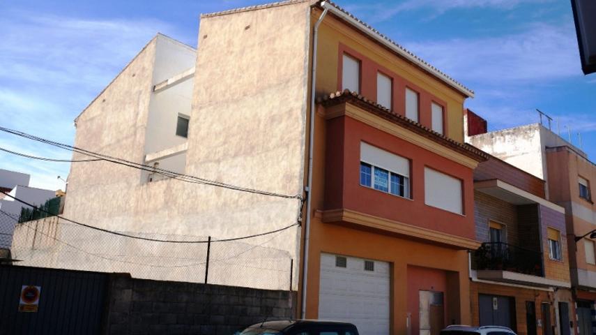 Casa en venta en Ondara, Casco urbano photo 0