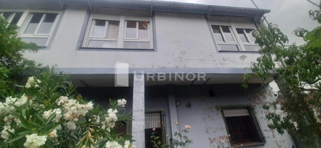 Casa con terreno en venta en Ribadavia, Ribadavia photo 0