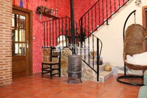 Casa con terreno en venta en Pinoso, Caballusa photo 0