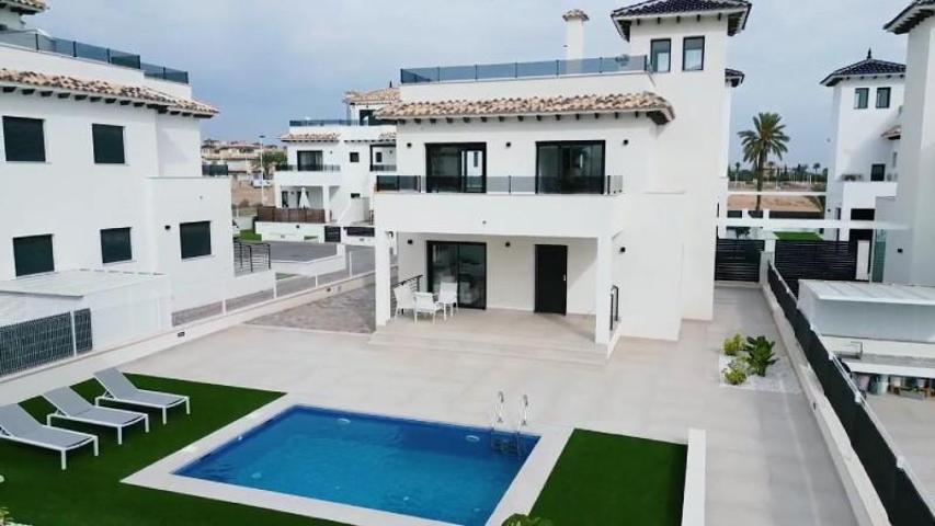 Chalet en venta en Elche, LA MARINA photo 0