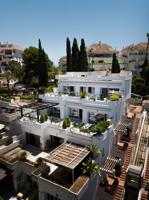 Duplex en venta en Marbella, Marbella Golden Mile - Kings Hills photo 0