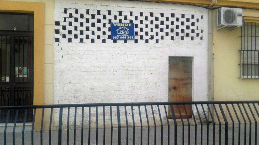 Local comercial en venta en Palma del Río, Palma Del Rio photo 0