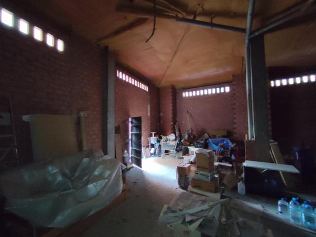 Local comercial en venta en Zaragoza, Calle de la Torre, 50002 photo 0